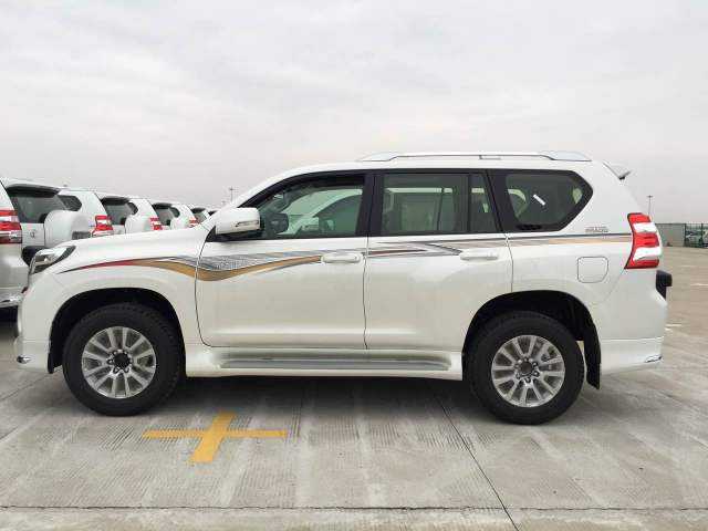 丰田霸道报价V8(丰田普拉多后挂备胎)