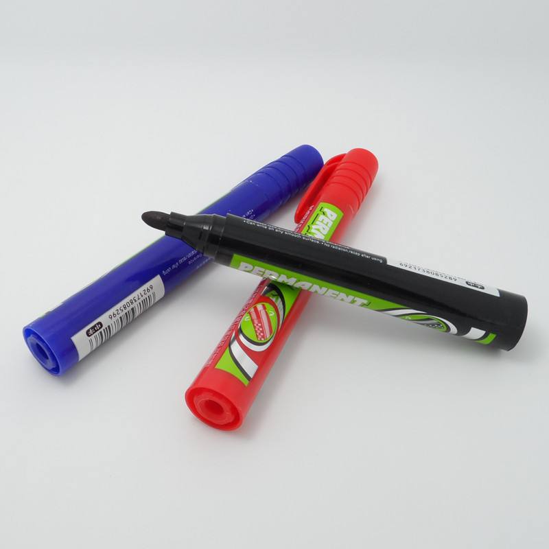 油性记号笔用什么能擦掉(油性记号笔和油漆笔的区别)