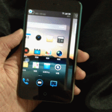 手机跳屏是什么原因怎么处理(手机屏幕不点本身乱跳怎么处理)