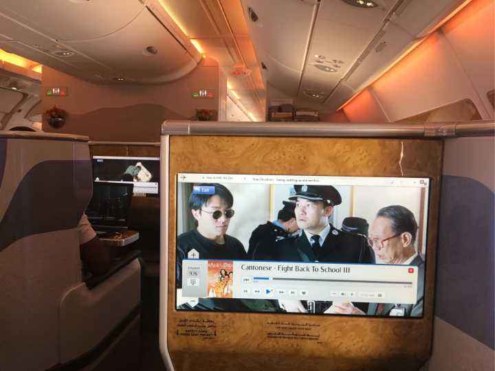 飞机升舱一般收几钱(升舱划算仍是间接买划算)