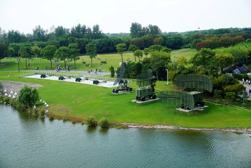 东方绿洲有什么玩的的简单介绍