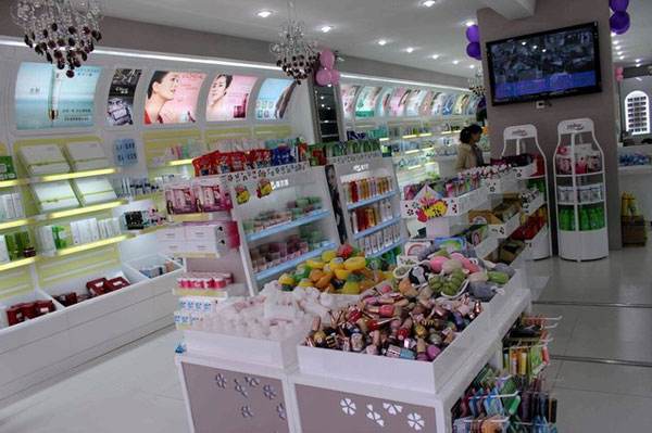 化装品批发城(化装品批发市场货源) 化装品批发城(化装品批发市场货源)