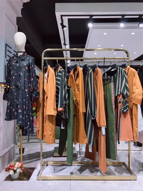 女拆品牌折扣店进货(唯品会特卖女拆清仓品牌折扣店)