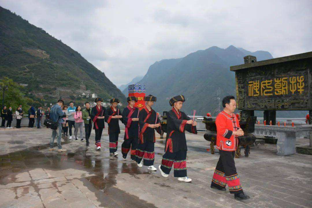 共赴巫山的意思(巫山云雨是什么姿势)