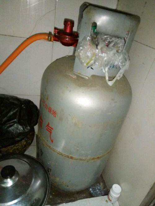 15公斤液化气罐几钱一个(15公斤液化气钢瓶几钱一个)