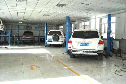 开汽车补缀店挣钱吗(本身开汽修店有前途吗)