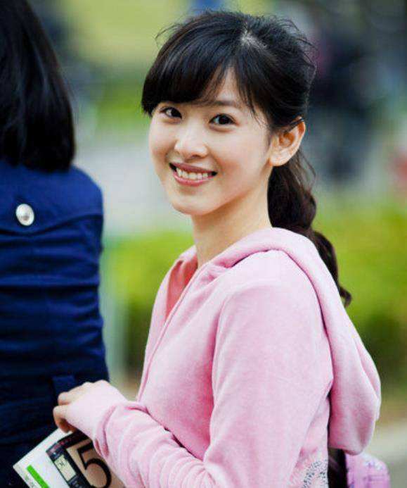 章泽天高考成就几分的简单介绍